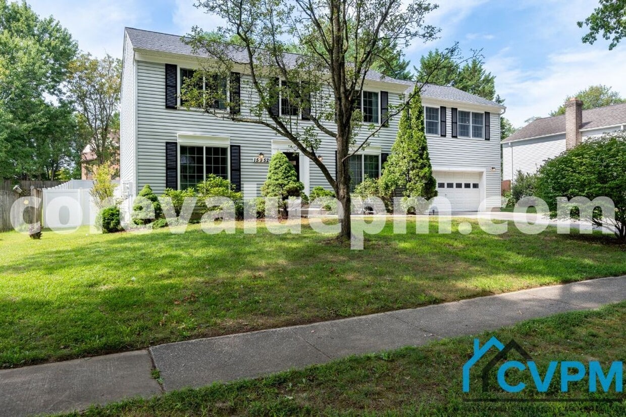 Photo - 15952 Alameda Drive