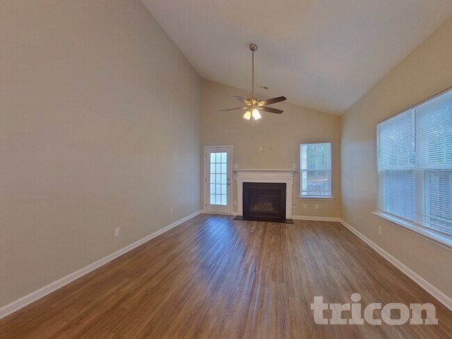 Foto del edificio - 133 Brewers Oak Ln
