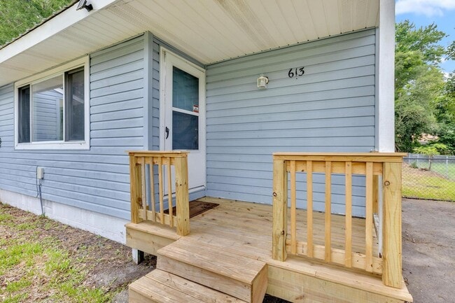 Foto del edificio - 3 bedroom Northwoods Home