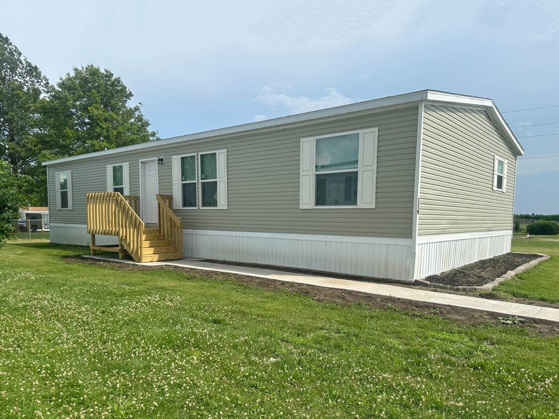 Primary Photo - 14876 Washington Rd
