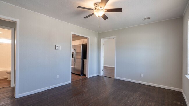 Foto del edificio - Beautifully remodeled 3/2 in West Tulsa - ...