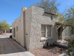 Building Photo - 1118 E Portland St