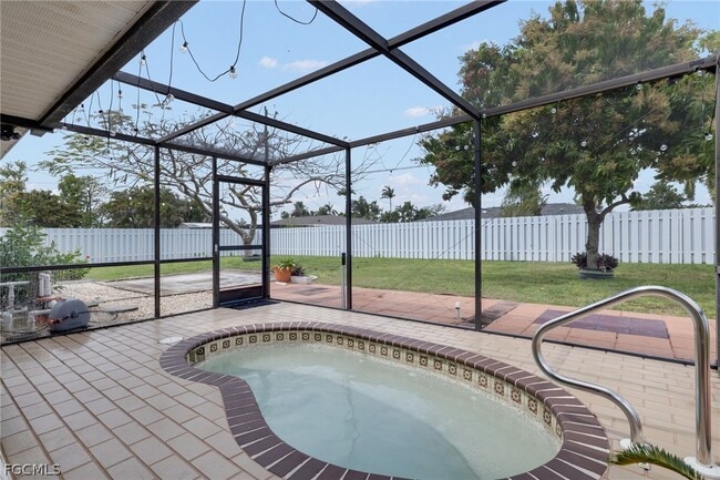 Building Photo - 3414 SE 2nd Pl