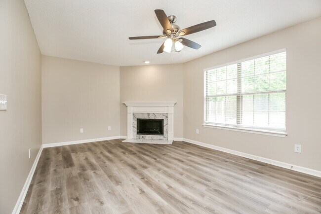 Foto del edificio - 309 Cedar Park Cir