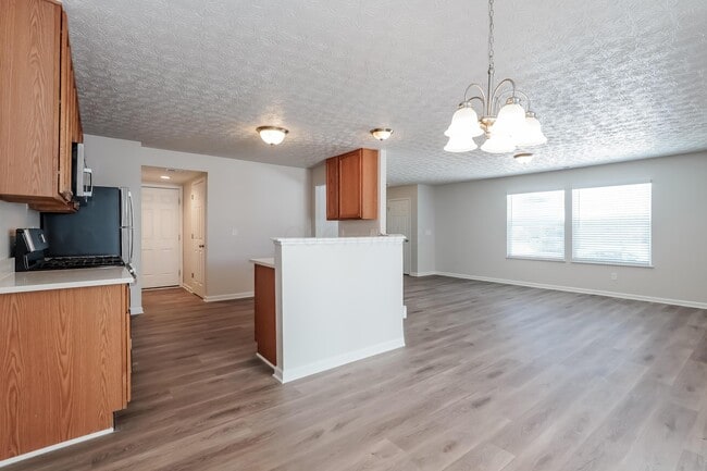 Building Photo - 5739 Stonepath Dr