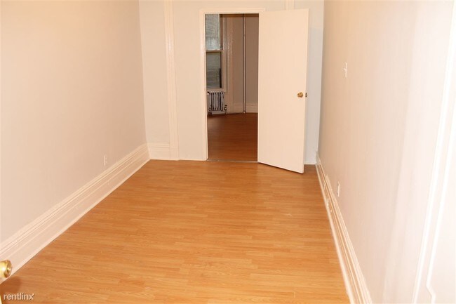 Foto del edificio - 662 Halsey St