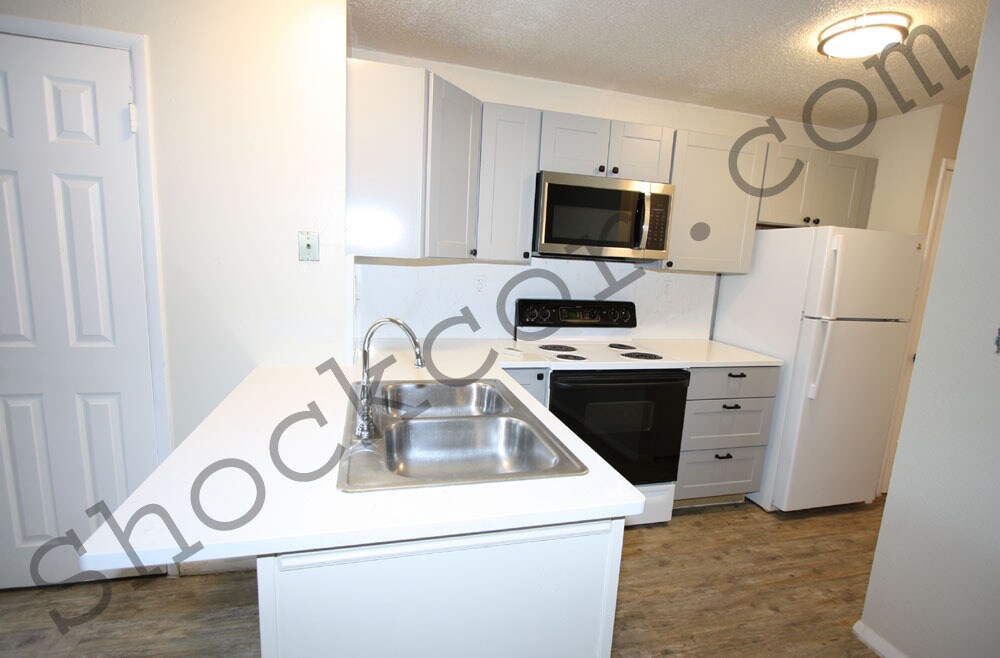 Building Photo - 1315co