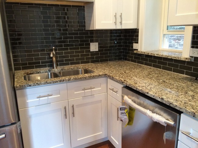 Building Photo - 1630 N Drake Ave