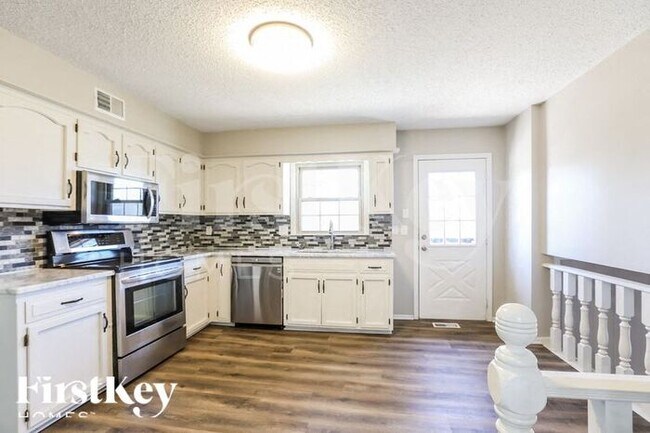 Foto del edificio - 1654 E Sheridan Bridge Ln