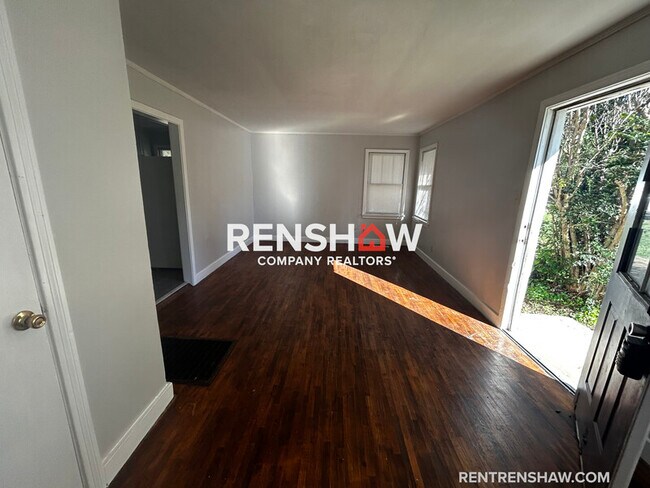 Foto del edificio - 2615 E Mitchell St