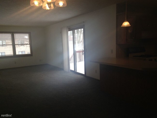 Building Photo - 4137 Ivanrest Ave SW
