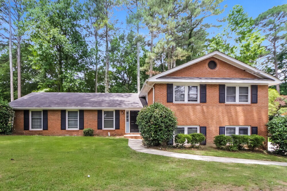 Foto principal - 4685 Winthrop Dr
