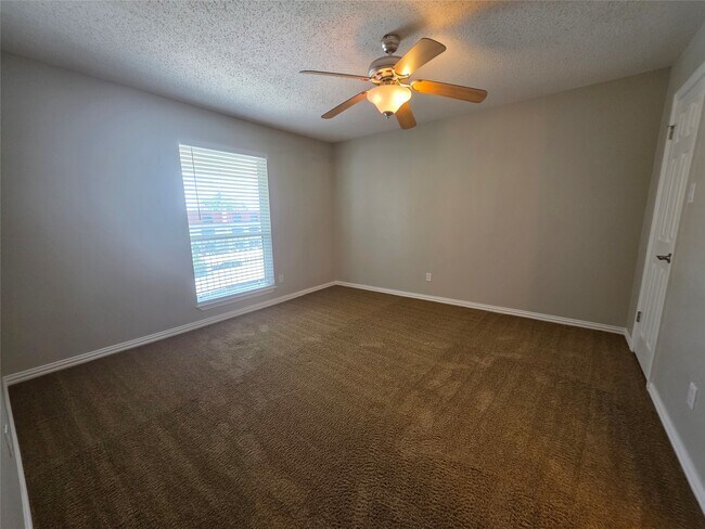 Foto del edificio - 311 Yacht Club Ln