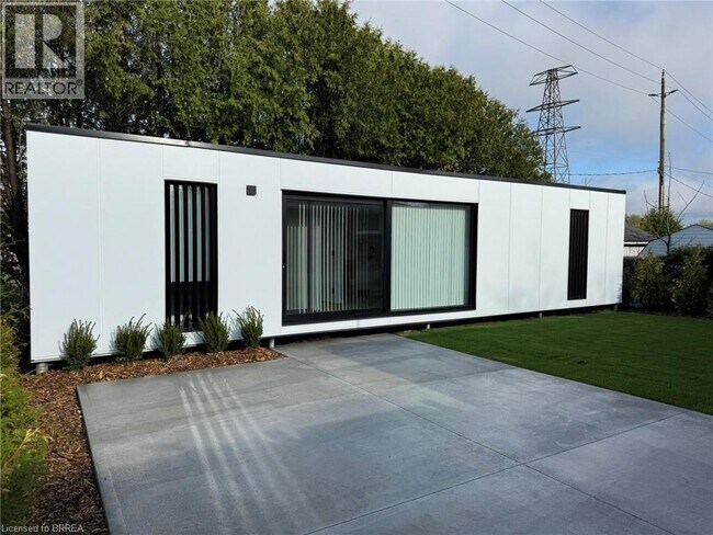 Building Photo - 46 Linden Ave