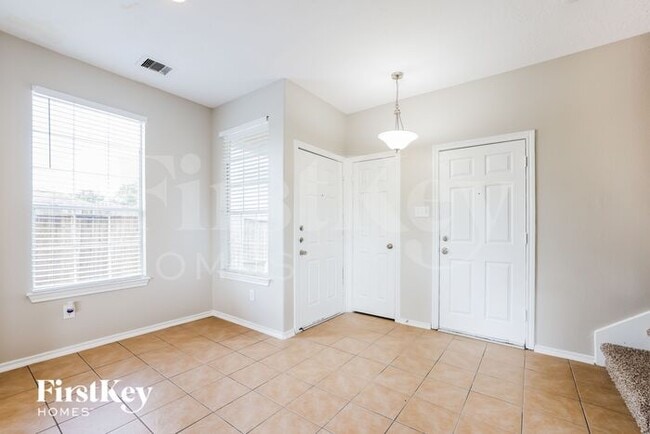Building Photo - 8702 Bentongrove Ln