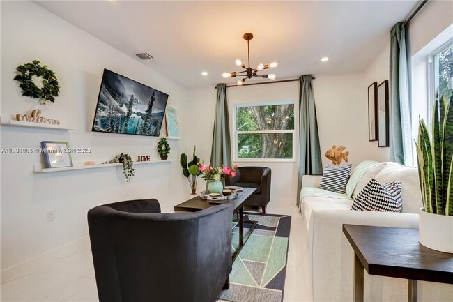 Foto del edificio - 2302 Taylor St