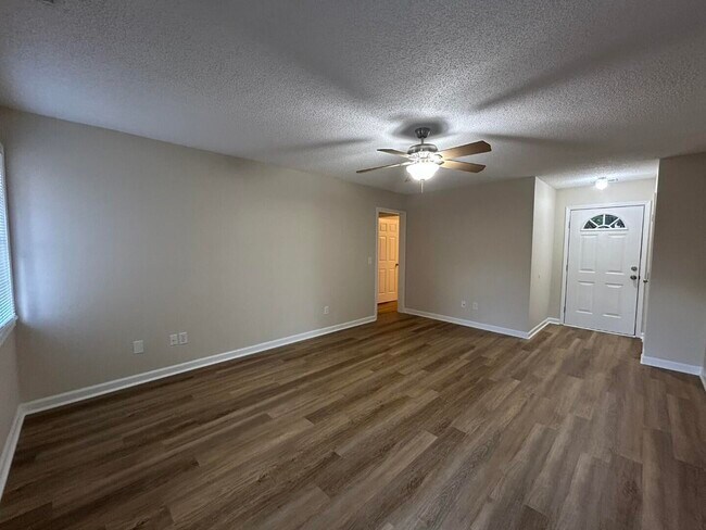 Building Photo - 3395 Bolden Ln