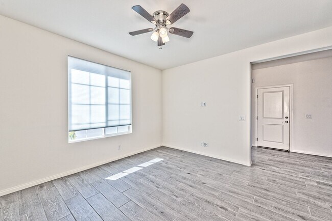 Foto del edificio - 4536 N Eagle Nest Peak St