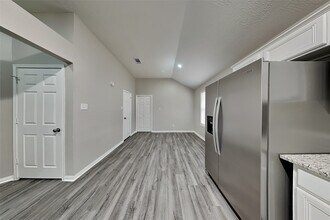 Building Photo - 12234 Innisfall Cir