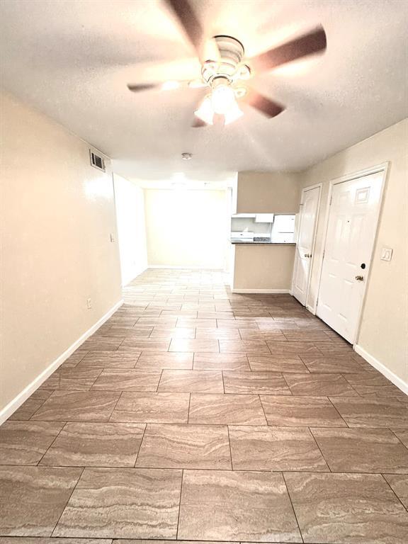 Foto del edificio - 717 Richcrest Dr