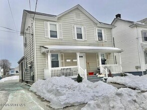 Building Photo - 15 Doughty St