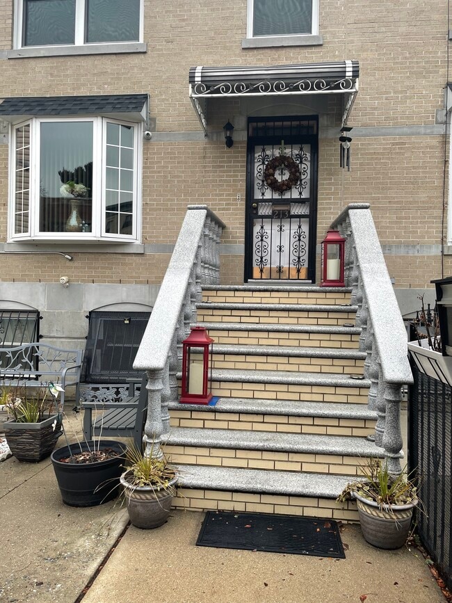 213 Sumpter Street - 213 Sumpter St