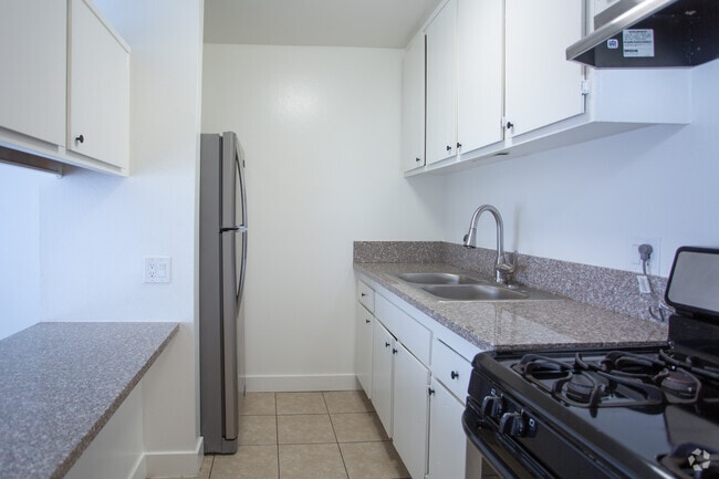 Building Photo - Riata at Canoga