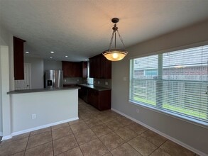 Building Photo - 3715 Humble Dr