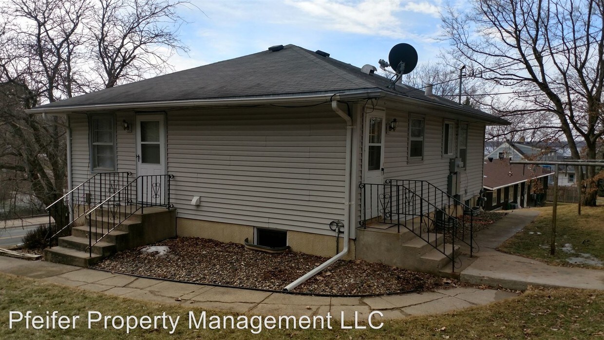 Foto principal - 309 1st Ave NE