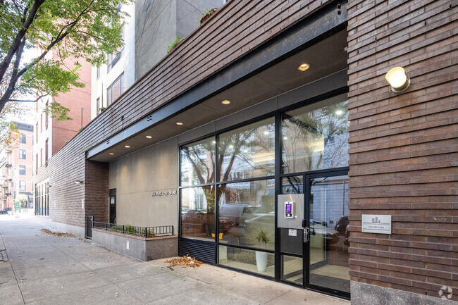 Entrance - Harlem Horizon