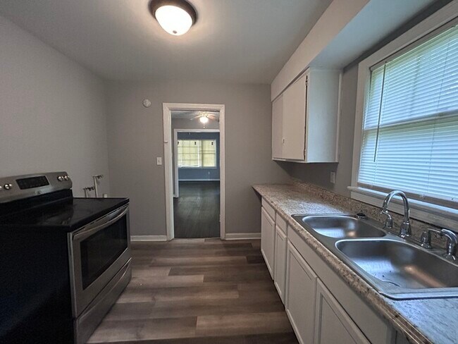 Foto del edificio - 3402 33rd Ct N