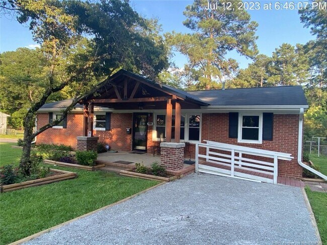 Foto del edificio - 1463 Bridger St