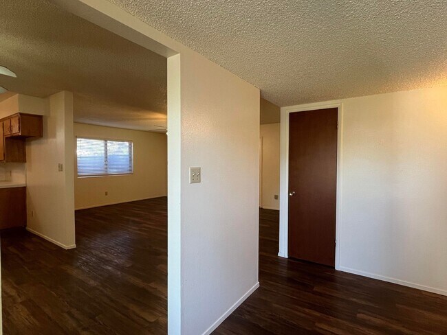 Foto del edificio - 13938 Hwy Ave