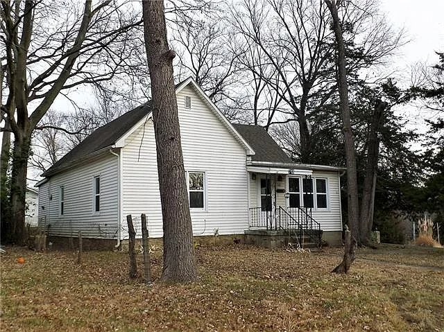 Building Photo - 713 E Carol St