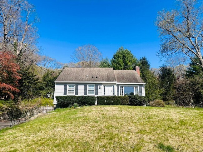 Foto del edificio - 37 Weed St