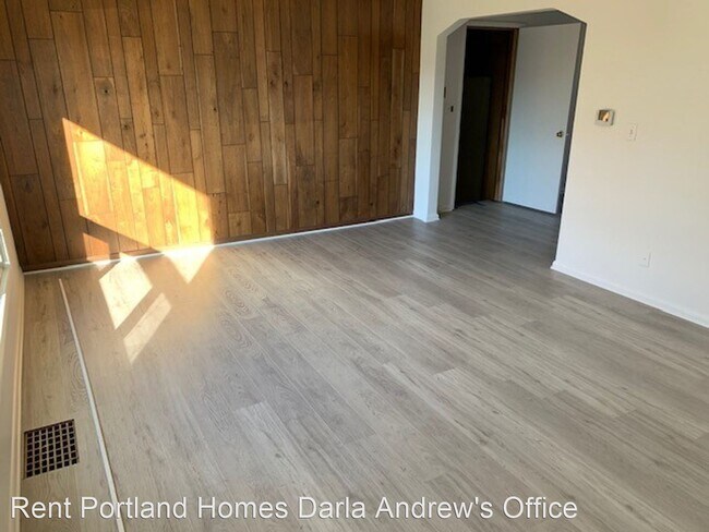 Foto del edificio - 2 br, 1 bath House - 406 SE 109th Avenue