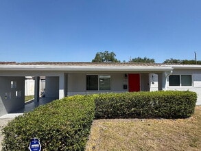 Building Photo - 6911 SW 12th St