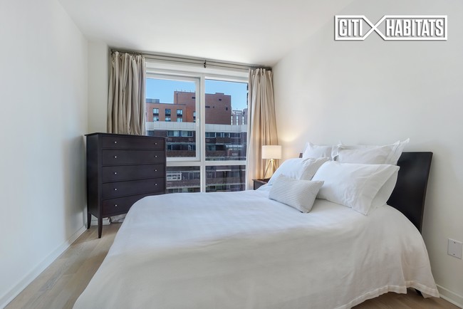 Building Photo - Gramercy by Starck