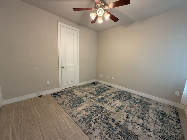 Foto del edificio - 641 Middle St