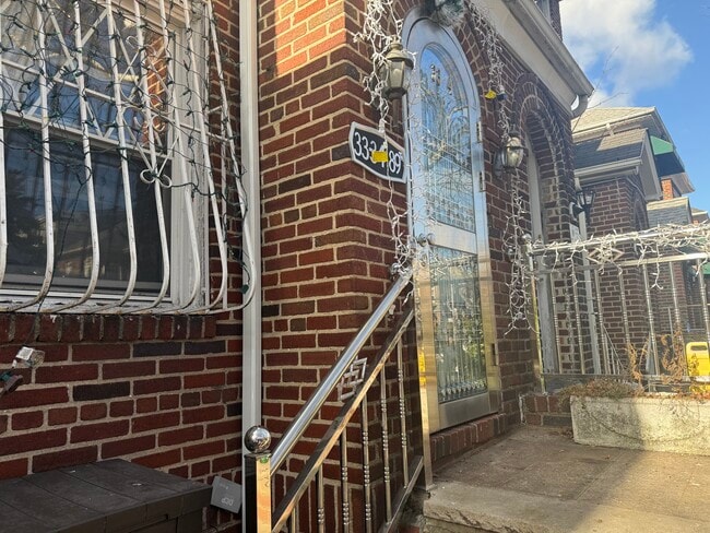 Foto del edificio - 3334 89th St