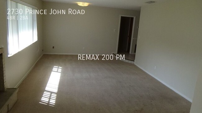 Foto del edificio - 2730 Prince John Rd