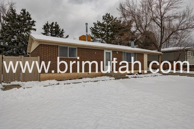 Building Photo - 775 E Johnsonway Dr