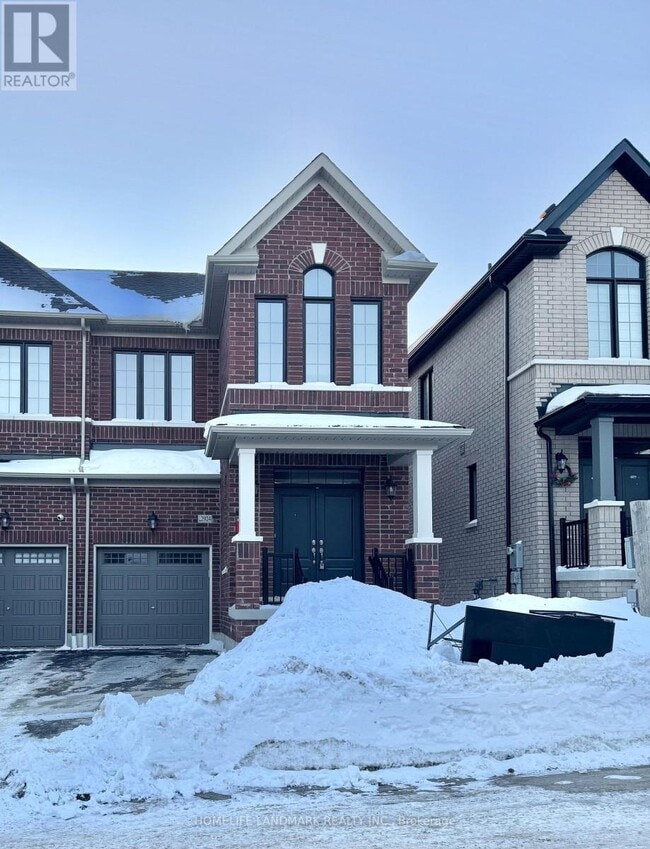 Building Photo - 2924 Nakina St