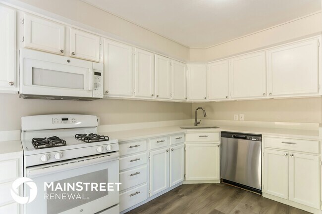 Building Photo - 8991 Lilly Dr