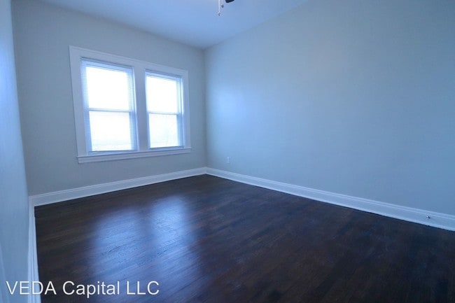 Building Photo - 1385 Cranford Ave