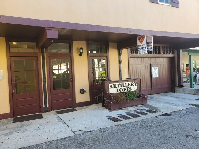 Foto del edificio - 4 Artillery Ln