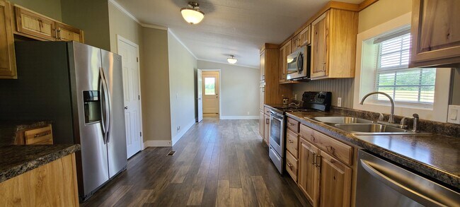 Foto del edificio - 13100 N Robinson Rd