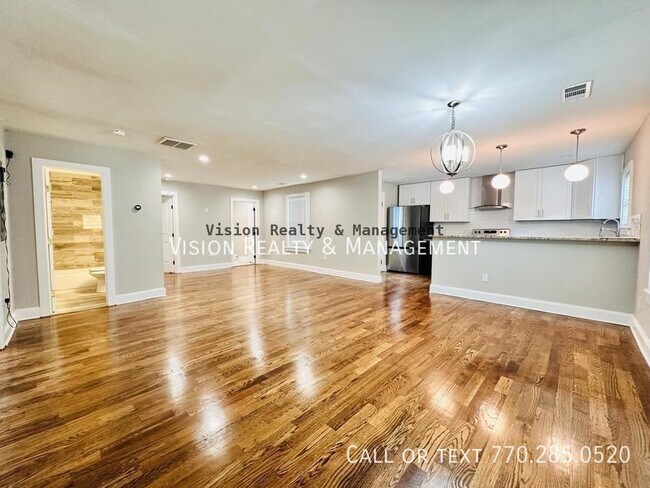 Foto del edificio - Beautiful 3 BR 2 BA in Hapeville!