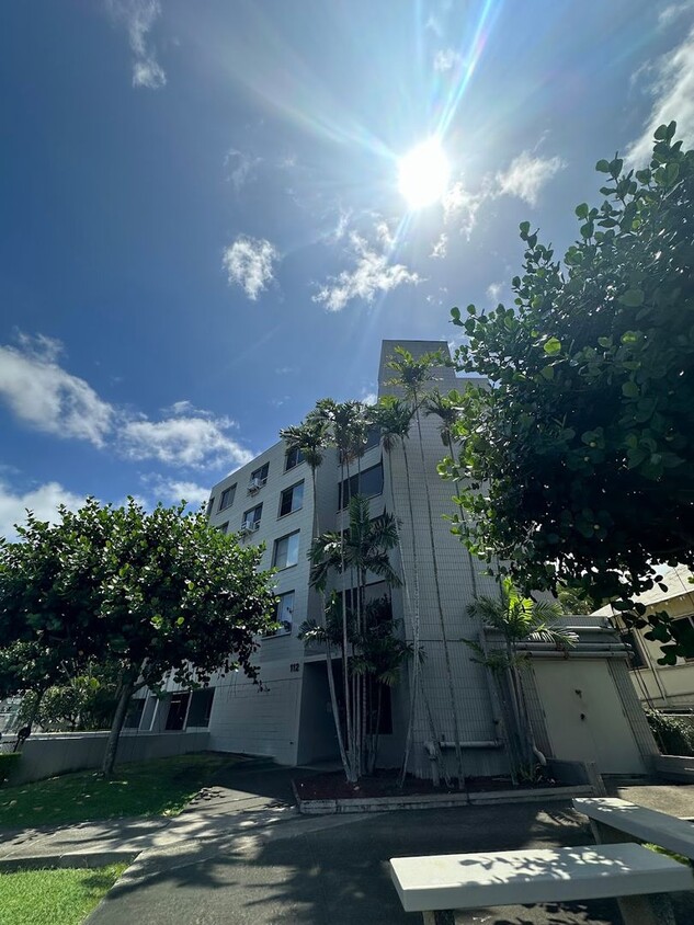 Primary Photo - Punchbowl Leilehua Building, 1 bedroom, 1 ...