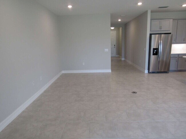Foto del edificio - NEWER HOME located in desirable Palencia